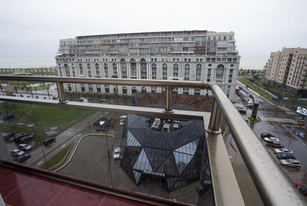 5 Rooms Batumi Kültér fotó