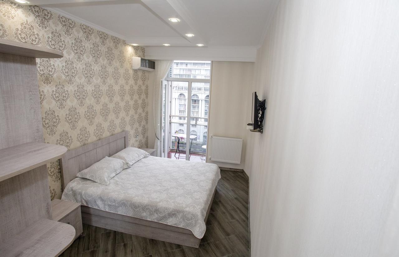 5 Rooms Batumi Kültér fotó