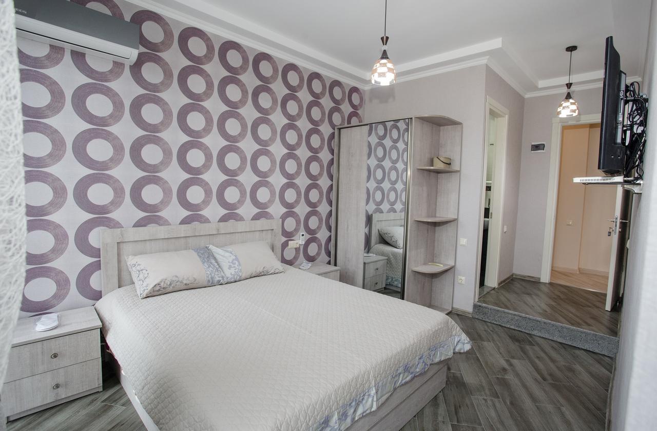 5 Rooms Batumi Kültér fotó