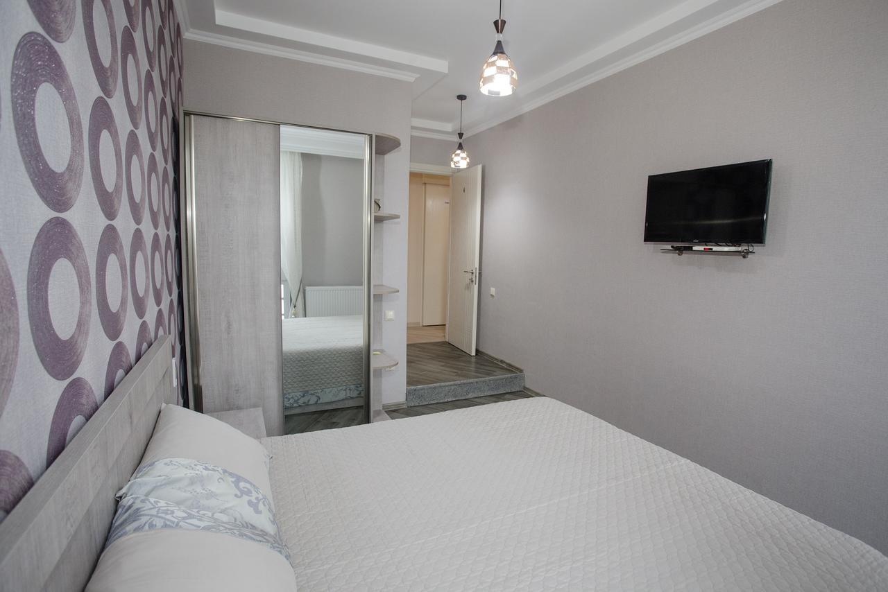 5 Rooms Batumi Kültér fotó