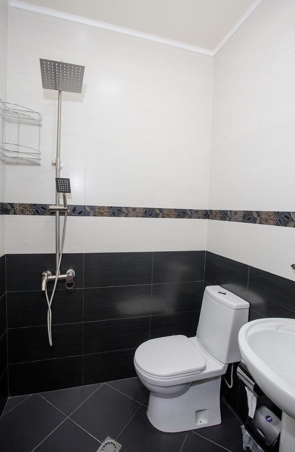 5 Rooms Batumi Kültér fotó